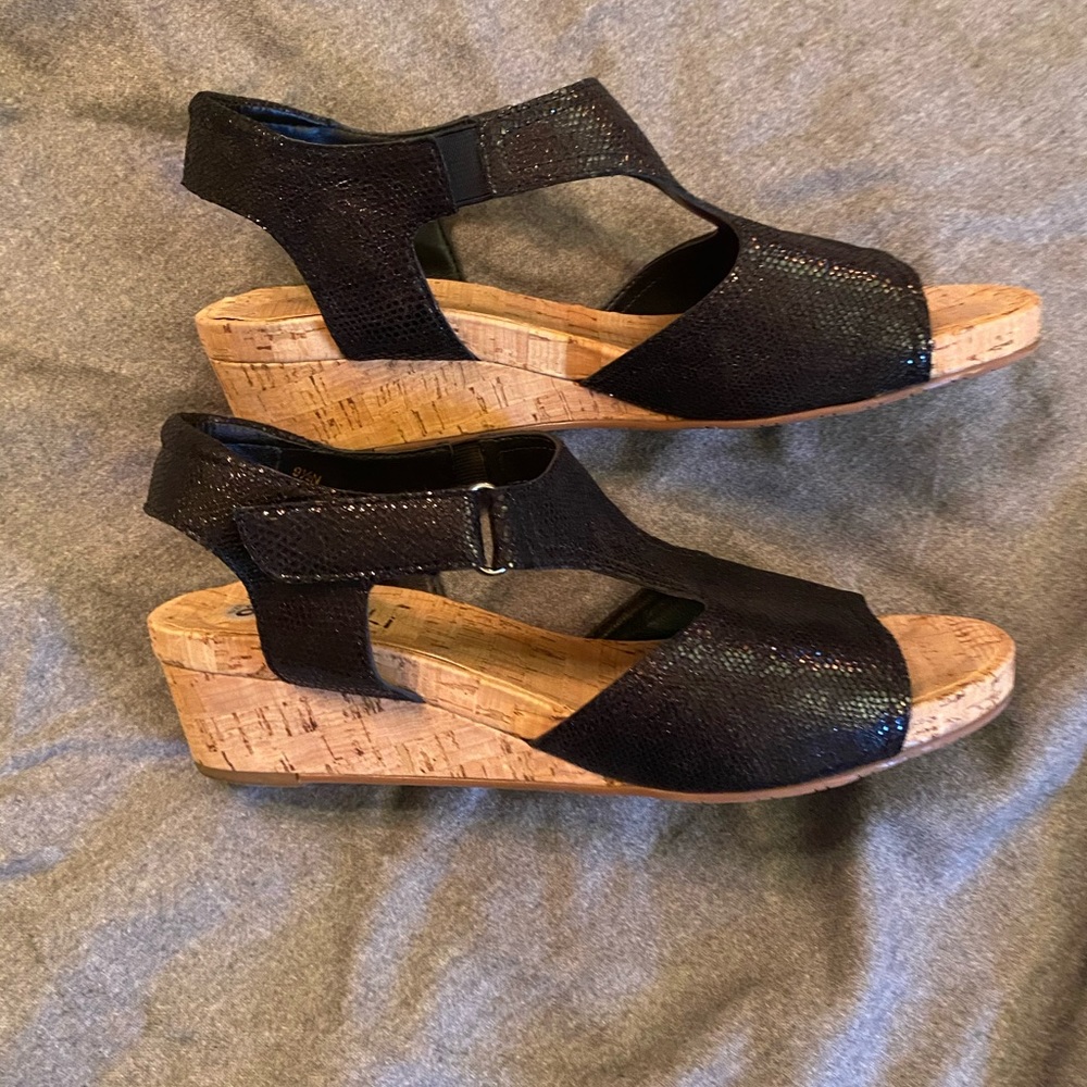 Vaneli cork wedge sandals 9.5 black comfy!